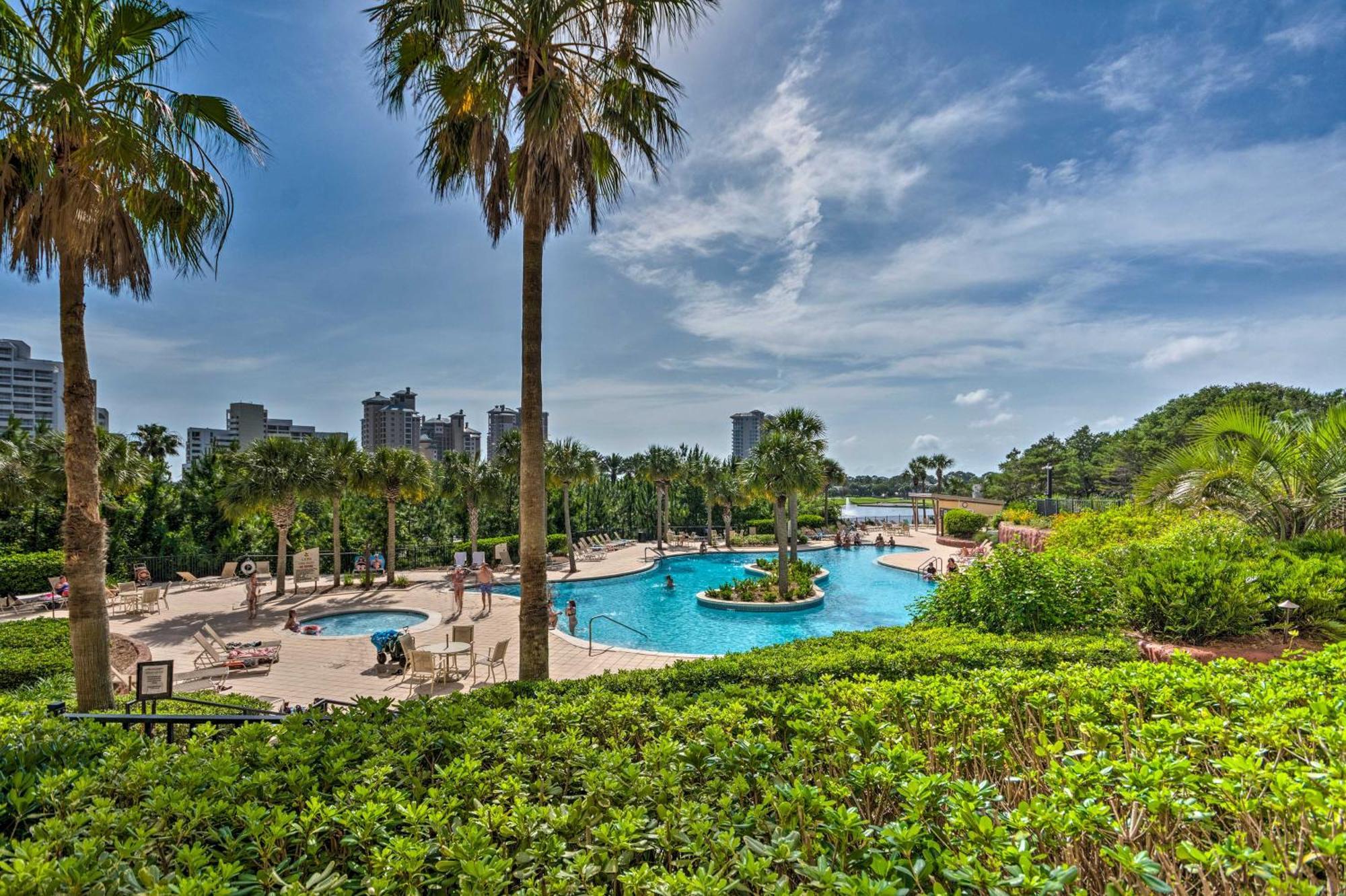 Destin Resort Studio With Pool - Walk To Beach! Exterior photo